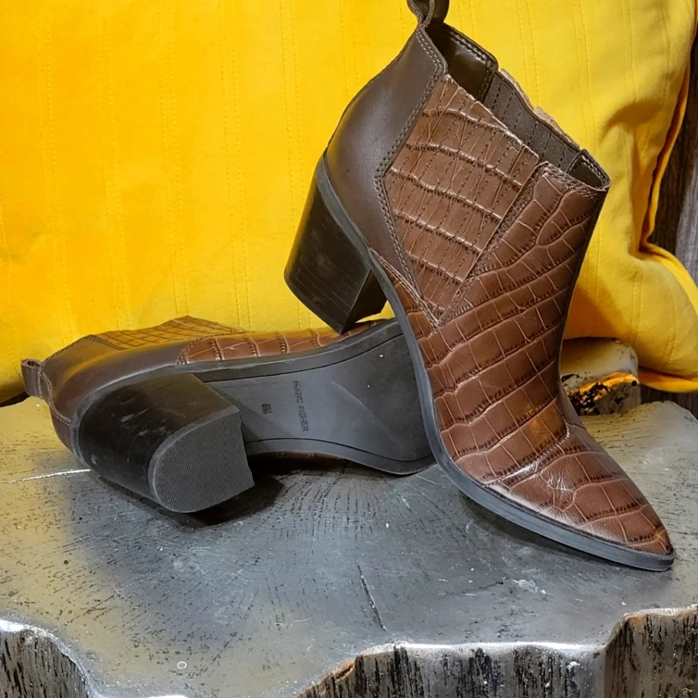 Shoes - Picture 1 of 6